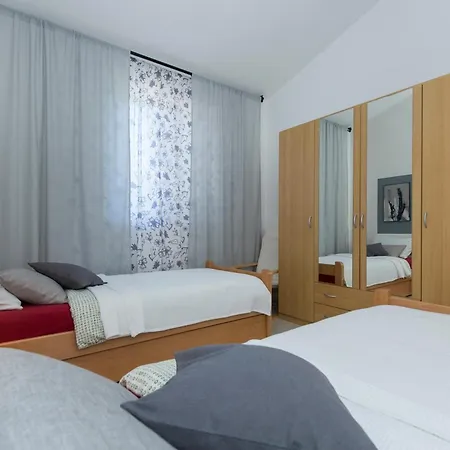 Adorable Holiday House Lilla-With Pool-Near Old Town Labin Labin  Zewnętrze zdjęcie