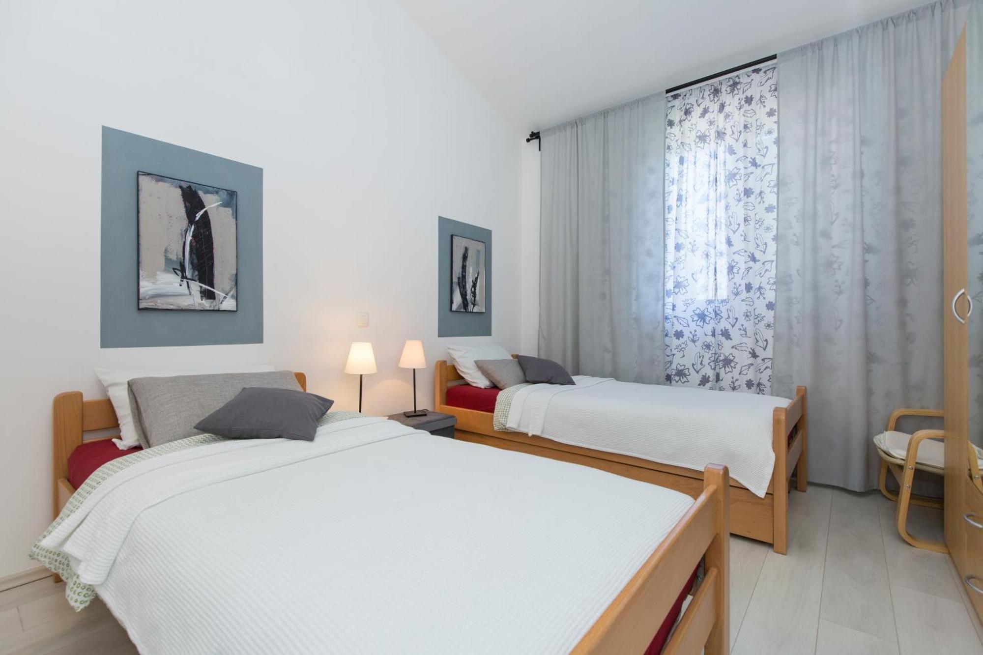 Adorable House Lilla-with Pool-near Old Town Labin